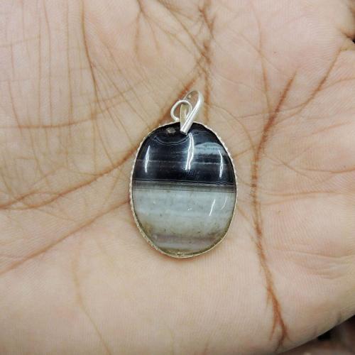 Avika Natural Original Sulemani Akik Oval Pendant Silver (Pack of 1 Pc.)
