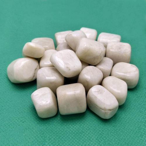 Avika Natural White Moonstone Tumble